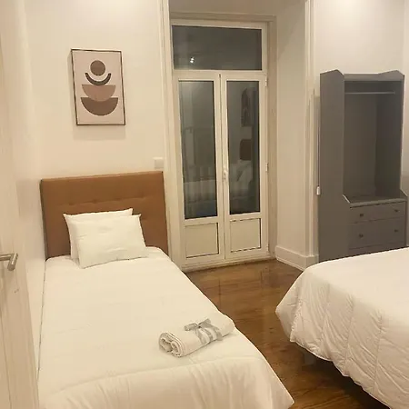 Apartment Spacious In 175 M² Private Balcony