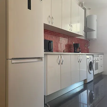 Spacious In - 175 M² - Private Balcony Lägenhet