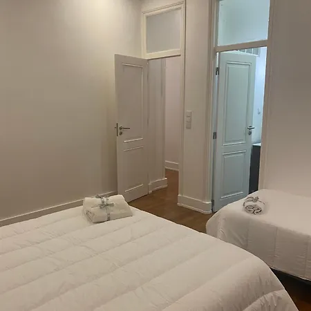 Spacious In - 175 M² - Private Balcony * Lissabon