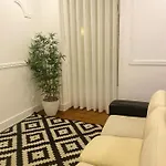 Spacious In - 175 M² - Private Balcony * Lissabon