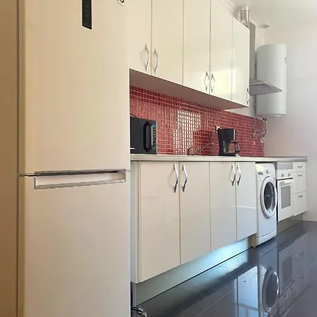 Appartement Spacious In 175 M² Private Balcony